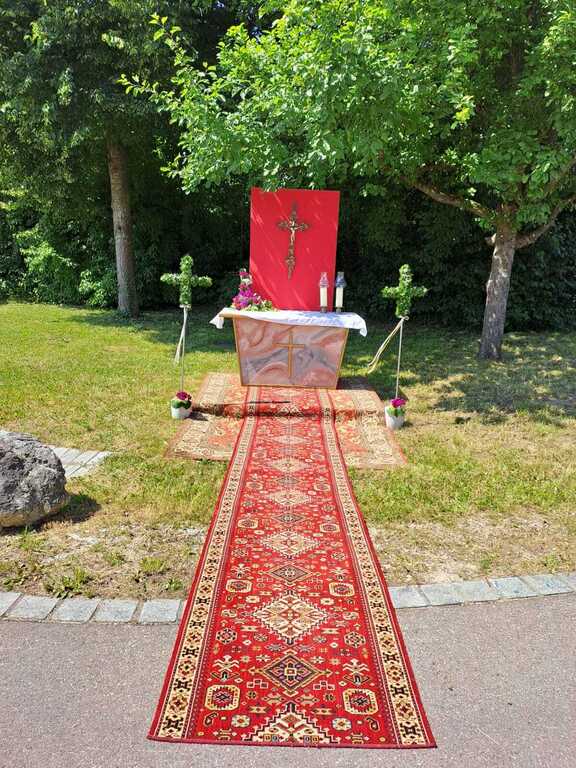 4 Altar 41