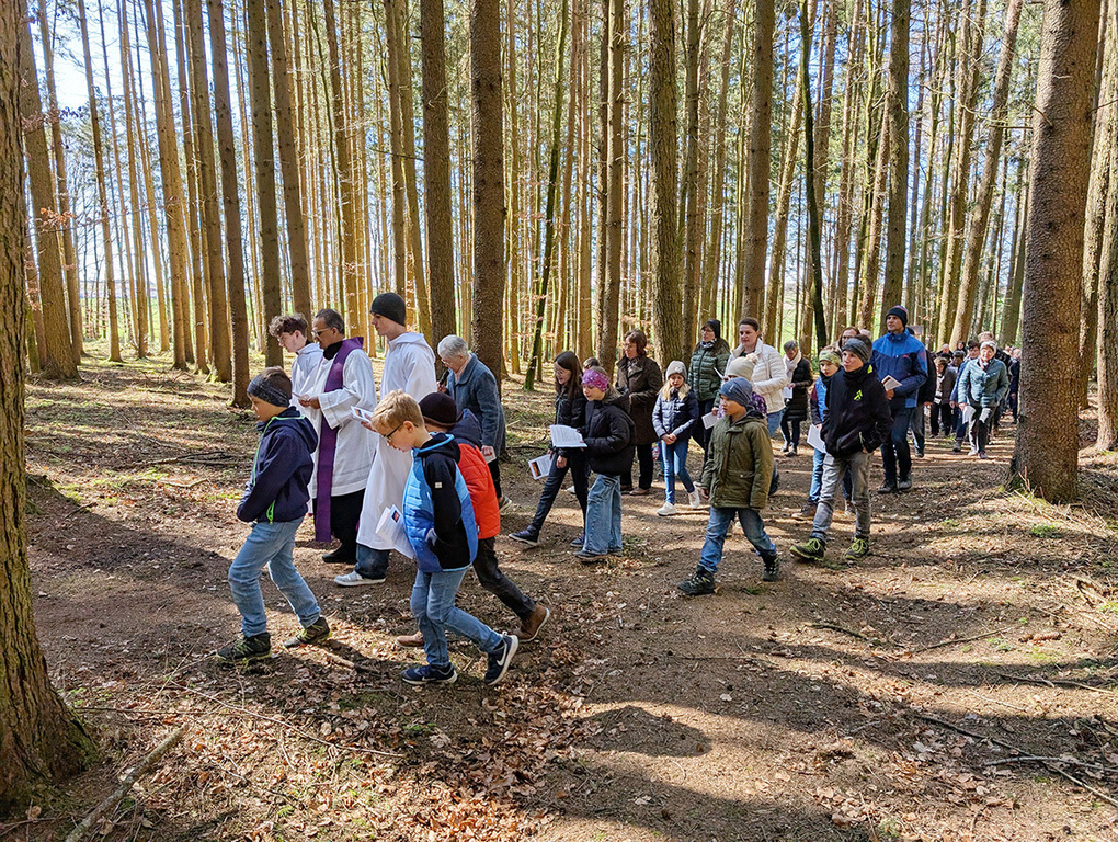 kreuzweg strauppenhof 02 2026